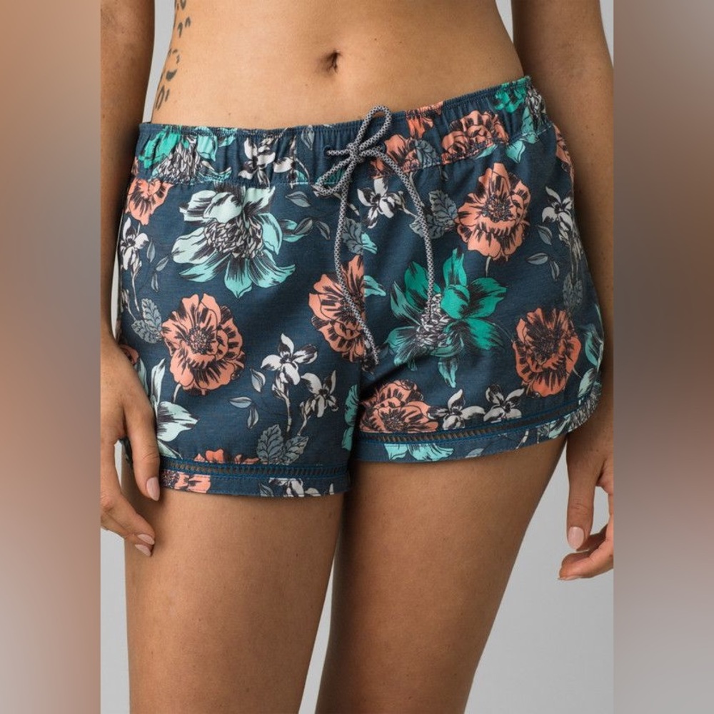 prAna Women’s Mariya Board Shorts 🌊 - Picture 2 of 9